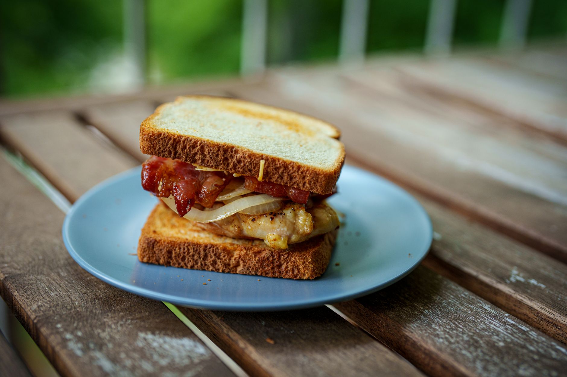 Spicy chicken sandwich vs smash burger laid out side by side, the best spicy chicken sandwich vs smash burger uk debate in visual form